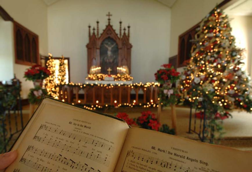 country-church-christmas