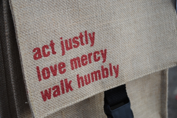 4944299081_d37e065a78_z